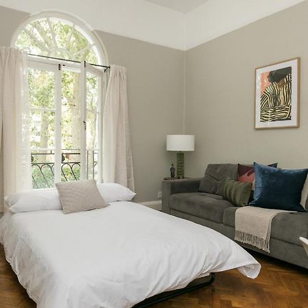 Chic 1 Bedroom Apartment In Bloomsbury, Sleeps 4 London Exterior photo